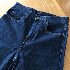 ユニクロ　ジーンズの画像