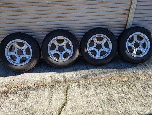 175/80R16 ジムニー　ノーマルタイヤホイール付き　