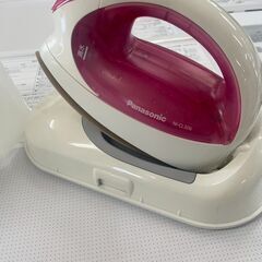 リサイクルショップどりーむ天保山店　No4845 アイロン　Panasonic　充電式　コードレスの画像