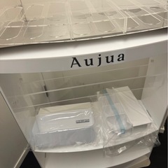 新品 Aujua 商品棚の画像