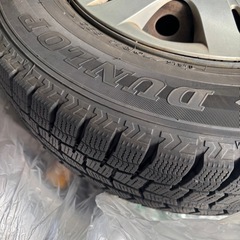 185/70R14 スタッドレスタイヤの画像