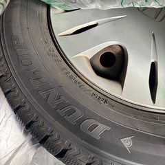 185/70R14 スタッドレスタイヤの画像