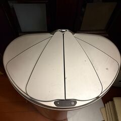 自動開閉ゴミ箱の画像