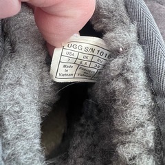 アグムートンブーツ　ヒールの画像