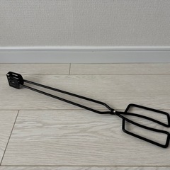 キャンプ、BBQ、トングの画像