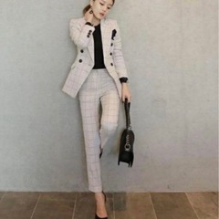スーツ　上下セット　2点売り　美品　レディースの画像