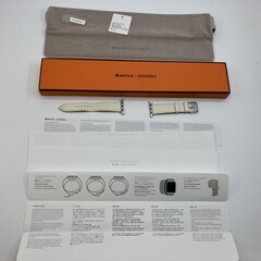 【正規】HERMES Apple Watch バンド 38mm 40mm 41mm 互換 レザー ストラップ 白系/オフホワイト 箱 ポーチ 取説 タグ付の画像