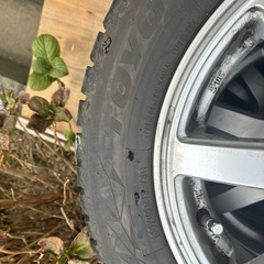 アルミ付きスタッドレス，155/65/13.トーヨータイヤの画像