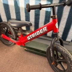 STRIDER ストライダー RED レッド バランスバイクの画像
