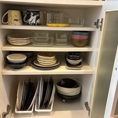 食器棚の画像