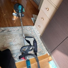 急募　本日16時までmakita 芝刈り機の画像