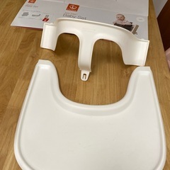 ストッケ　ベビーセット(ピンク・白)の画像