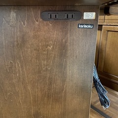 karimoku引き出し付きテーブルの画像