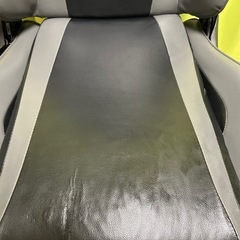 ゲーミングチェア　GTRacing グレーの画像