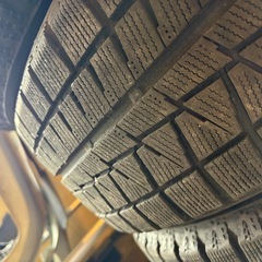 215/60/16  ブリザック　レボGZ　スタッドレスタイヤの画像