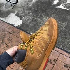 adidas アディダス　ハイカットスニーカーの画像