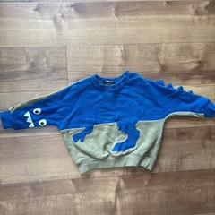 80トレーナー、薄手上着の画像