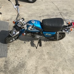 4リッターモンキー純正の画像