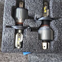 新品H4ヘッドライトLED の画像