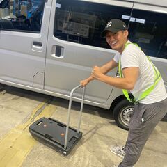 重い荷物なし◎ 女性活躍中！おしゃれに働ける歩き配達のお仕事の画像