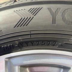 中古スタッドレス　ホイール　215/60R16 2022年製ヨコハマ　IG70 バリ山！！ワンシーズン使用！ホンダヴェゼル等！引取早い方優先！の画像