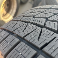 中古スタッドレス　ホイール　215/60R16 2022年製ヨコハマ　IG70 バリ山！！ワンシーズン使用！ホンダヴェゼル等！引取早い方優先！の画像