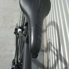 E730★38800円★整備済み スポーツ中古自転車 Cannondale【クロスバイク　黒　53㎝】の画像