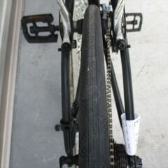 E731★24800円★整備済み スポーツ中古自転車 【クロスバイク　NESTO　リミット　黒　44㎝】の画像