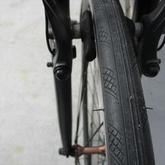 E731★24800円★整備済み スポーツ中古自転車 【クロスバイク　NESTO　リミット　黒　44㎝】の画像