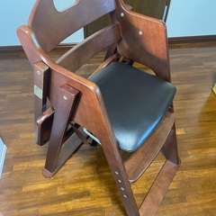 カトージ　ベビーチェア　ハイチェア　クッション付き！の画像