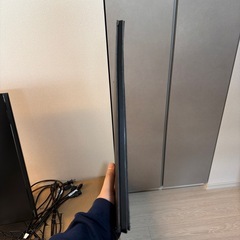 取引中LCD-DX251EPB、モバイルモニタ、デスク下トレーの画像