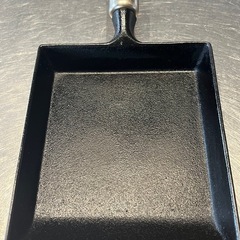 【無料】岩鋳の玉子焼器（木柄）の画像