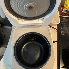 動作確認済み TOSHIBA 炊飯器 3号炊きの画像