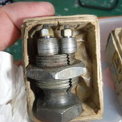 スポークのネジ切り器　ホーザン　バイスヘッド４個付き（♯９×２個・♯１０・♯１５）スパナ（２個）付き　箱・説明書付きの画像