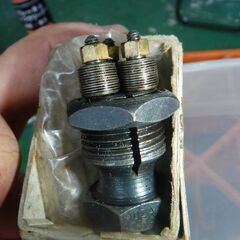 スポークのネジ切り器　ホーザン　バイスヘッド４個付き（♯９×２個・♯１０・♯１５）スパナ（２個）付き　箱・説明書付きの画像