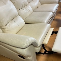 【本日のみ】３人がけソファーの画像