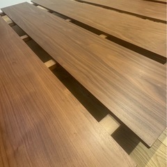 ベッドフレーム　クイーンサイズ　　の画像