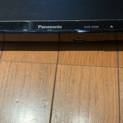 ほぼ新品　2025年式　シャープ　43v 保証書あり　新品パナソニックDVDプレーヤー付きの画像