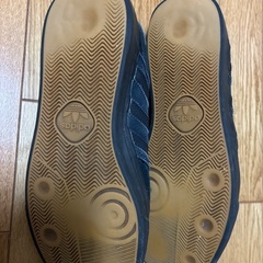 adidas メンズスニーカーの画像