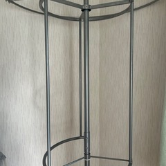 ハンガーラックの画像