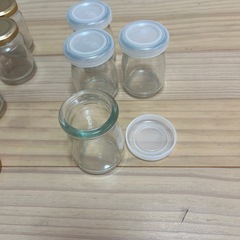 ジャムなど保存ビンの画像