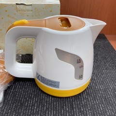 【新品未使用】リラックス　電気ケトル0.8Lの画像