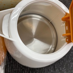 【新品未使用】リラックス　電気ケトル0.8Lの画像