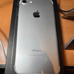iPhone 7  32GB BT85% SIMフリーモデル　シルバー　の画像