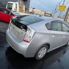 トヨタプリウス30の画像