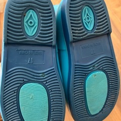 トミカ　長靴　17センチの画像