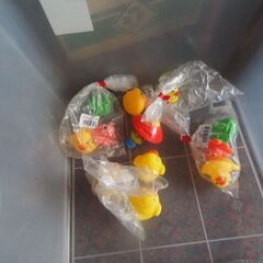 アヒル君とミニと仲間たち、ソフビ、おもちゃ、未使用品の画像