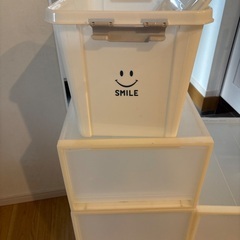 無印良品の収納ケース5点➕スマイルケースの画像