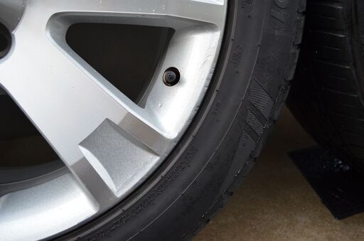 デリカD5　純正ホイール　タイヤ4本セット　225/55R18
