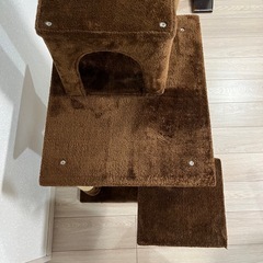 キャットタワーの画像
